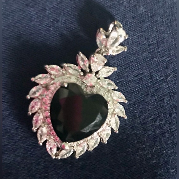 Jewelry - Cubic Zirconia Black Heart Silver Pendant